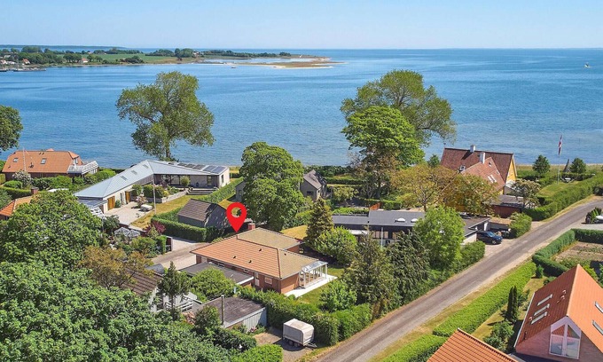 Boeslum House | Beautiful home in Juelsminde with house sea view