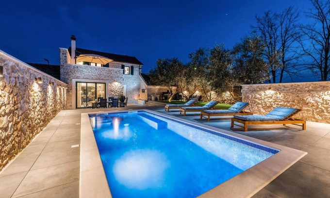 Poljica House | Beautiful home in Poljaci