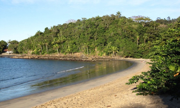 Praia Grande House | Beautiful house on the sand with pool and wonderful views of Ilhabela!