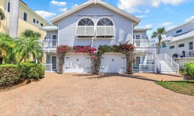 Connors House | Beautiful Key West style home with Gulf views minutes from beach.