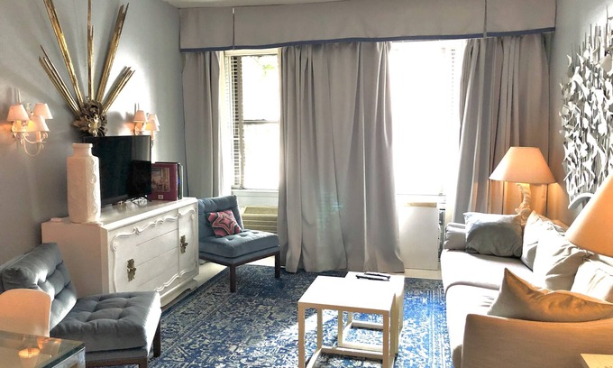 Midtown West Apartment | Beautiful Large 1 Bedroom Apt Midtown West/Times Square/Broadway