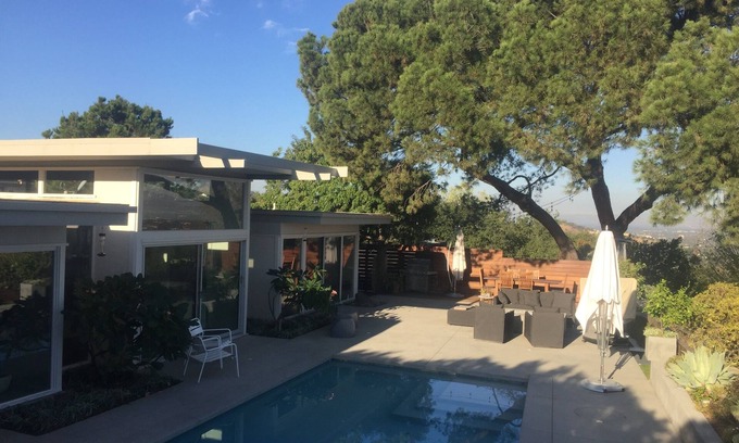 Hollywood Hills House | Beautiful Mid Century Modern in Los Angeles in the Hollywood Hills