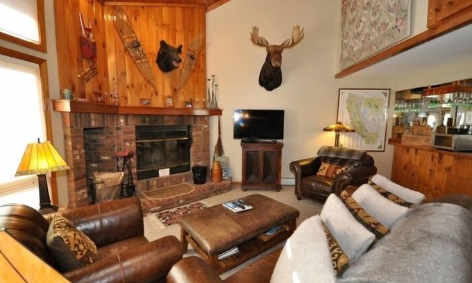 Bretton Woods Condo | Beautiful Mountain Condo sleeps 9, views & one of the best values at the Resort