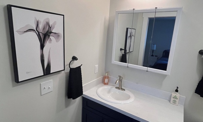 Burley Apartment | Beautiful new 2 bed 2 bath apartment minutes away from the beautiful Snake River