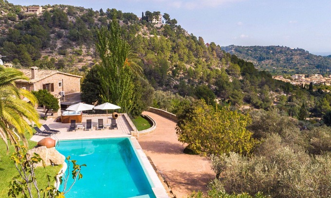 Mancor de la Vall Villa | Beautiful private villa with private pool, A/C, WIFI, TV, patio, panoramic view and parking