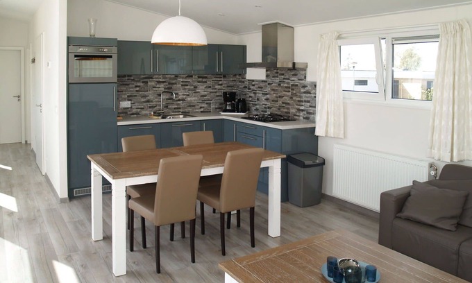 West-Graftdijk House | Beautiful private villa for 4 people with WIFI, TV, terrace and parking