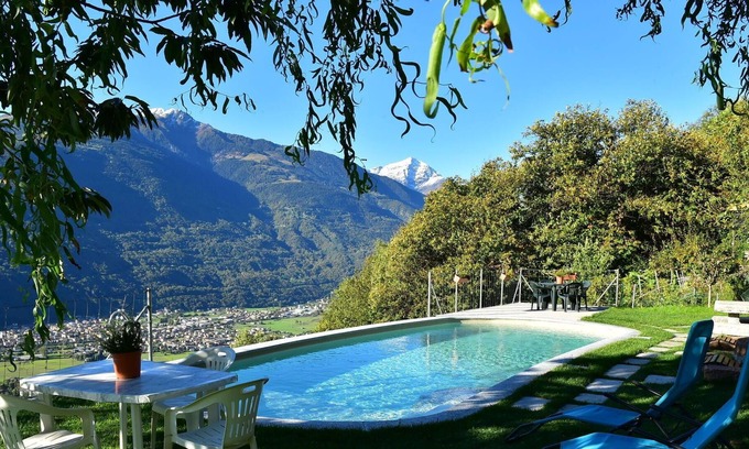 Civo House | Beautiful private villa for 5 guests with WIFI, private pool, TV, patio, pets allowed and parking