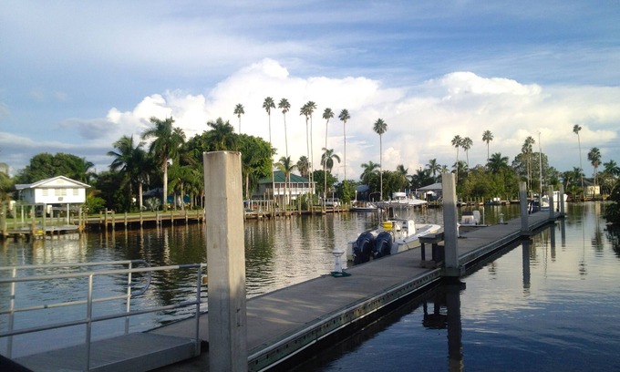 Everglades City Cottage | Beautiful private eye life