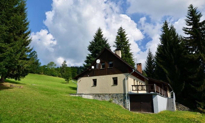 Vitkovice House | Beautiful private villa with WIFI, TV, terrace, pets allowed, panoramic view and parking