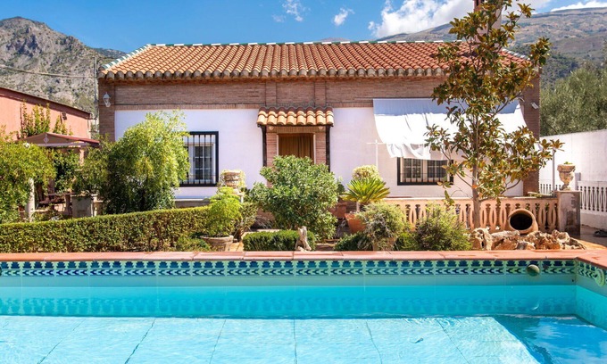 Niguelas House | Beautiful private villa for 6 guests with A/C, WIFI, private pool, TV and patio