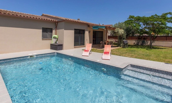 Ullastret House | Beautiful private villa for 8 people with WIFI, private pool, TV, patio, pets allowed and parking