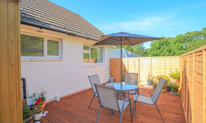 Oban House | Beautiful private villa for 8 people with WIFI, TV, terrace and pets allowed