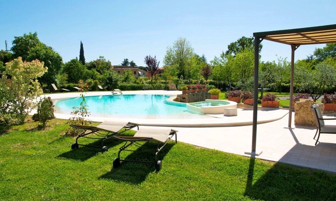 Asciano Villa | Beautiful private villa for 4 guests with A/C, pool, WIFI, TV and terrace