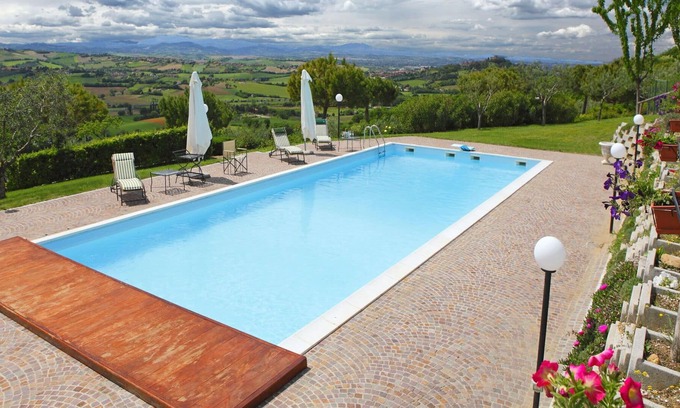 Granarola Villa | Beautiful private villa for 10 guests with WIFI, hot tub, private pool, A/C, TV, terrace and par...