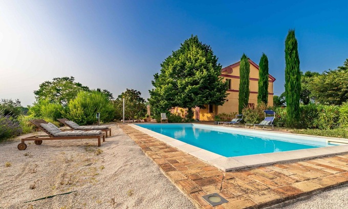 Bettolelle Villa | Beautiful private villa for 12 guests with WIFI, private pool, TV and panoramic view