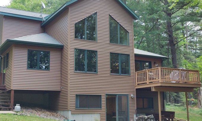 New Auburn Cabin | Beautiful retreat on Lower Long Lake, privacy and waterfront!
