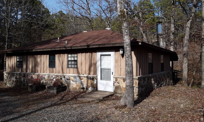 Board Camp Cabin | Beautiful Rustic Cabin, ATV Trails, Creek, alcohol & smoke-free environment.