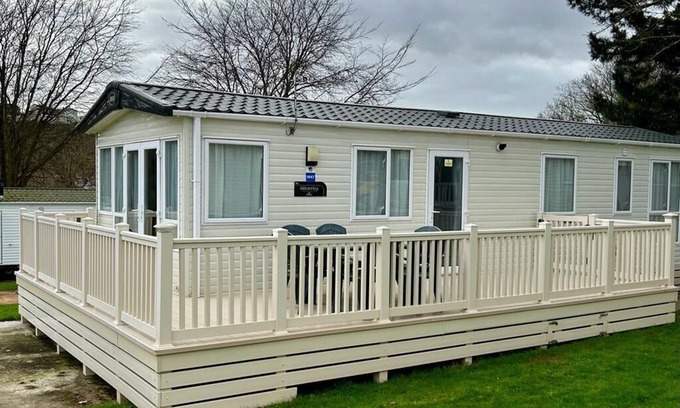 Paignton Ski Chalet | Beautiful Static Caravan Hoburne Devon Bay