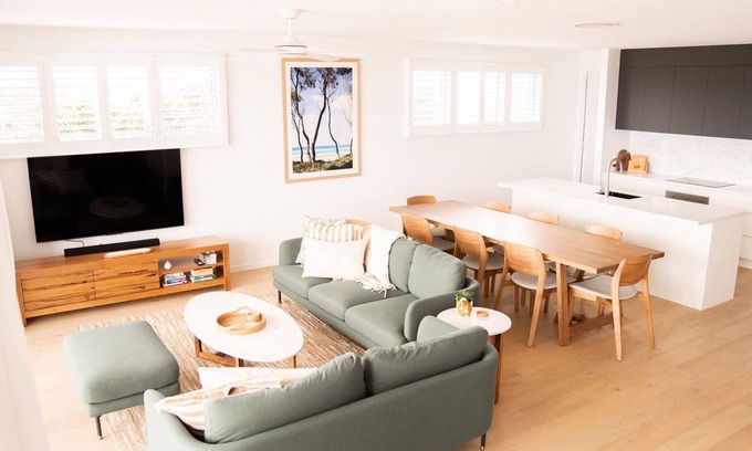 Coolum Beach Villa | Beautiful Three-Story Villa footsteps to the Beach
