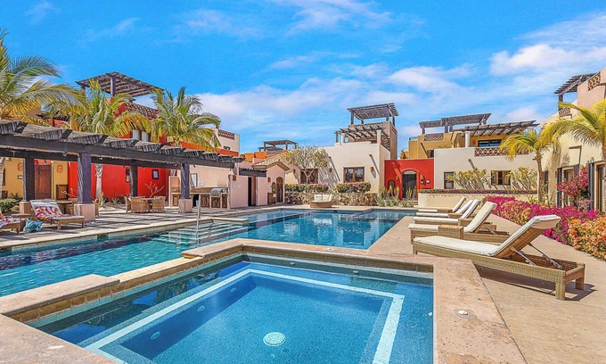San Jose del Cabo Villa | Beautiful Villa + Private Terraces @ Campestre!