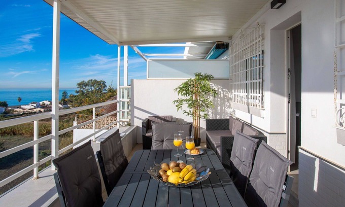 Benajarafe House | Beautiful villa for 6 guests with WIFI, A/C, TV and parking