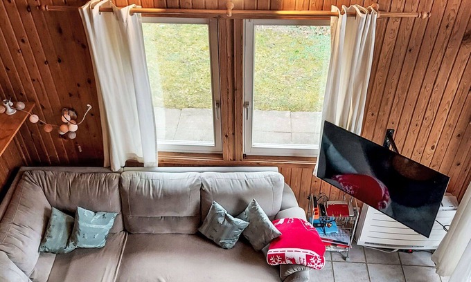 Bremke House | Beautiful villa for 4 people with A/C, WIFI, TV, terrace and pets allowed