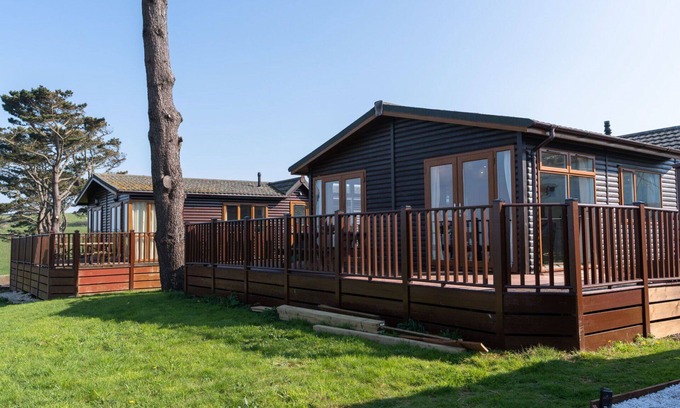 Saint John House | Beautiful villa for 6 guests with WIFI, pool, TV, terrace and pets allowed