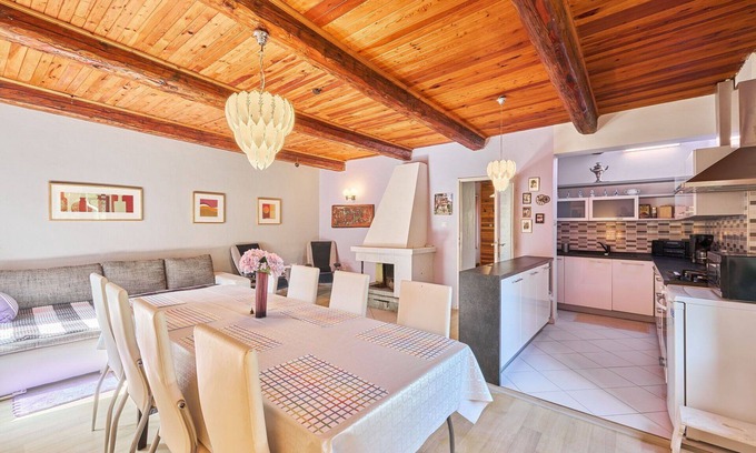 Cerny Dul Villa | Beautiful villa for 8 people with WIFI, TV and parking