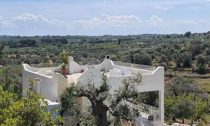Ostuni Villa | Beautiful villa located between Ostuni & Cisternino.