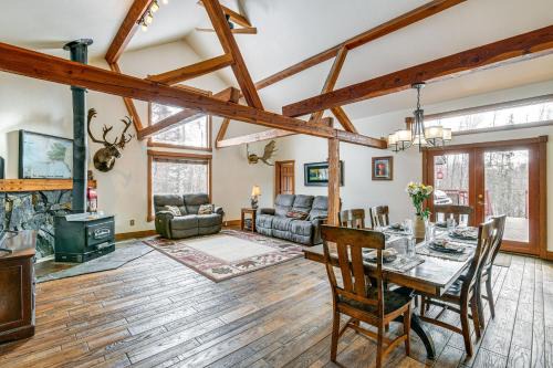 Wasilla House | Beautiful Wasilla Home Rental with Deck and Gas Grill!