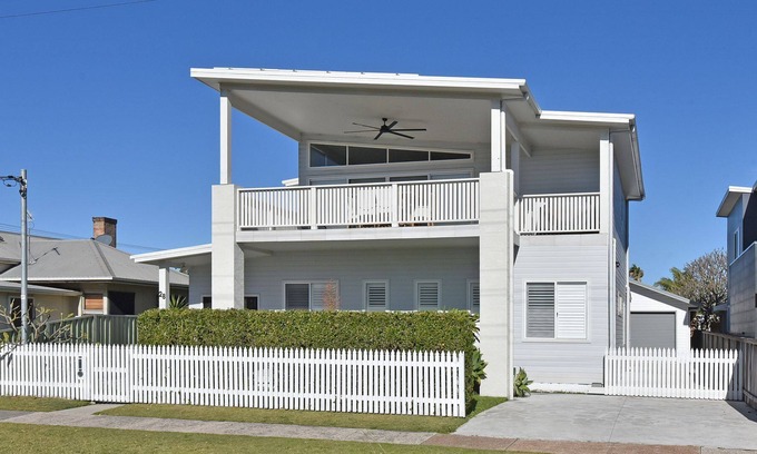 Swansea House | Beauty on Belmont Hampton Inspired Lakeside Luxury