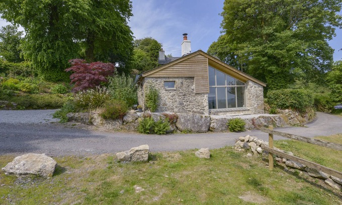Newton Abbot Cottage | BECKAFORD VIEW, pet friendly, character holiday cottage in Ilsington