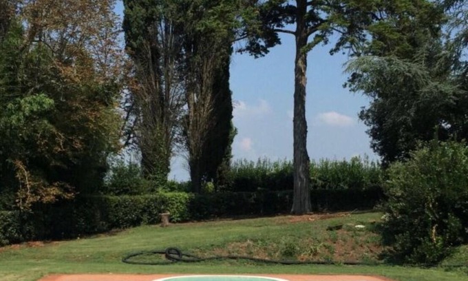 Fauglia Apartment | Bed & Breakfast Beautiful room in a Tuscan villa