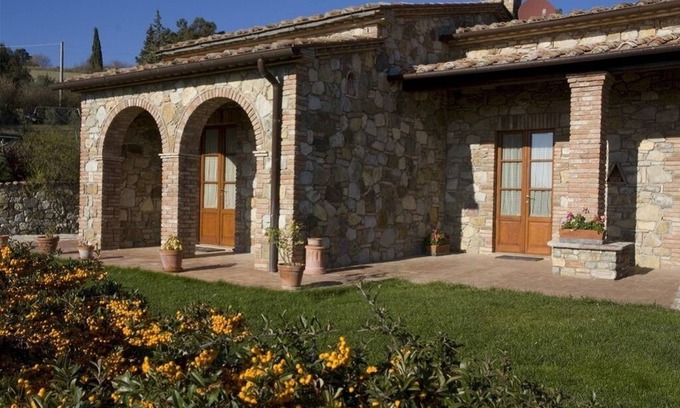 San Casciano dei Bagni Apartment | BEECH Apartment for 5 people in a farmhouse with swimming pool