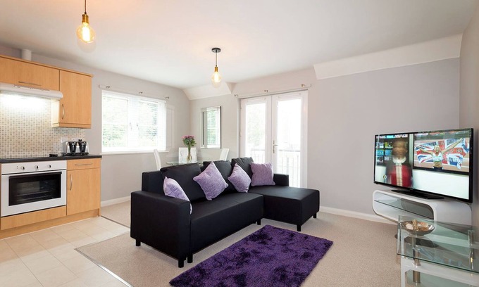 Headington Apartment | Beech Ldge 8 | 2 Bed 1st Floor Apt.
