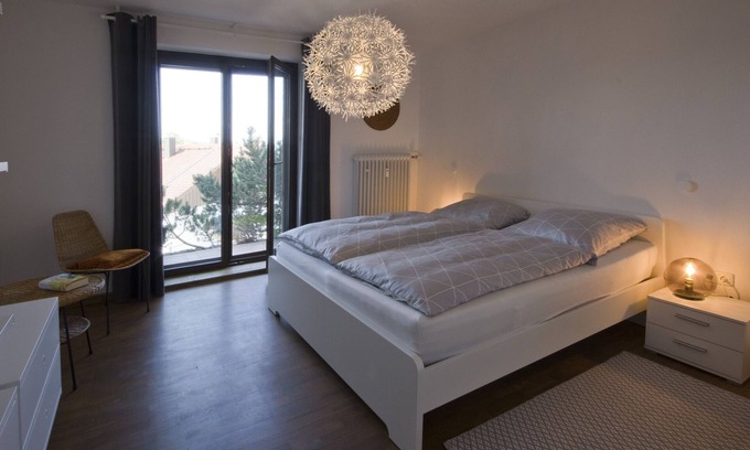 Chieming Apartment | Behindertengerechte Ferienwohnung mit Südterrasse