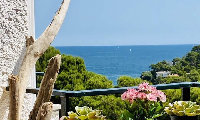 Sa Riera Apartment | Bella Nit Sa Riera Sea View Duplex w Parking
