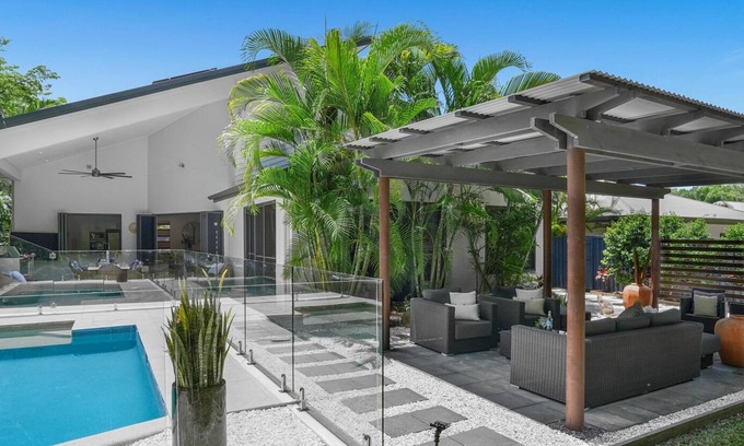 Palm Cove House | Belle Escapes Villa Aurelia