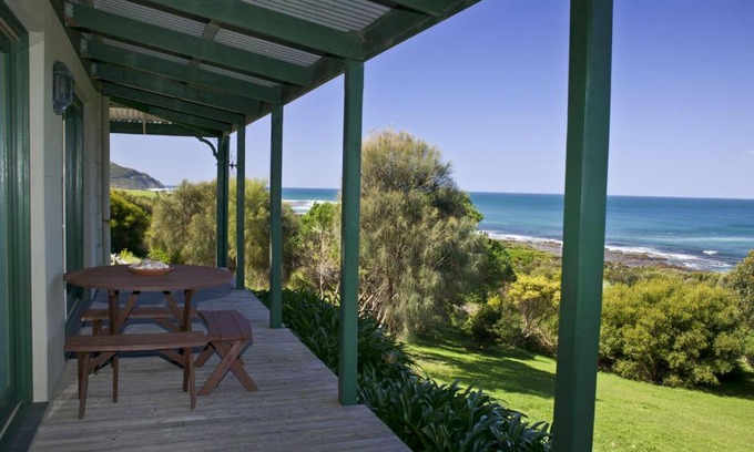 Wongarra House | Bennetts Beach House