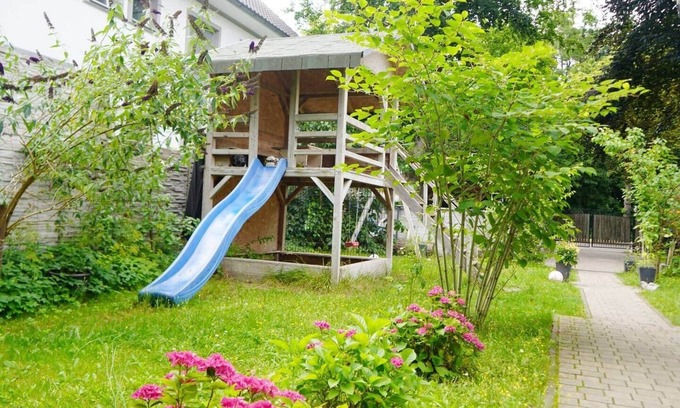 Teltow House | Berlin bound Family retreat