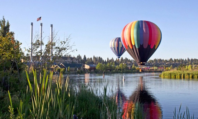 Southern Crossing House | Best Location in Bend | Steps to Old Mill, Deschutes River, Trails & Mt Bachelor