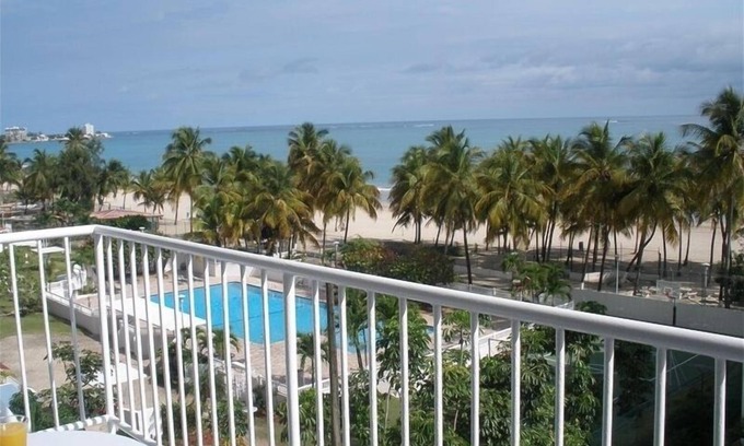 Isla Verde Condo | Best Price, Best Beach, Best Building, Best Reviews Marbella del Caribe Este