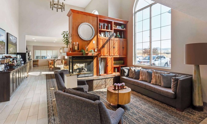 Coalville Hotel | BEST WESTERN Holiday Hills