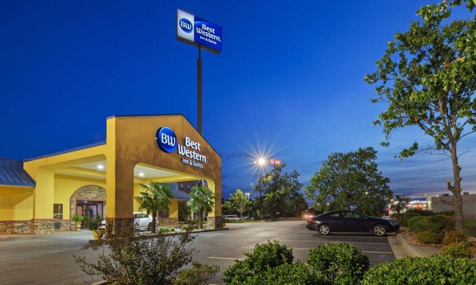 Byron Hotel | Best Western Inn & Suites