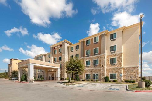 Buda Hotel | Best Western Plus Buda Austin Inn & Suites