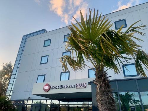 Evreux Hotel | Best Western Plus Evreux Palais Des Congrès