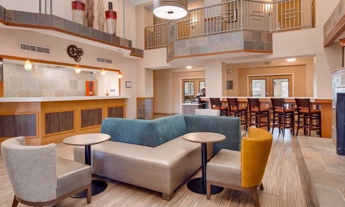 Aurora Hotel | Best Western Plus Gateway Inn & Suites