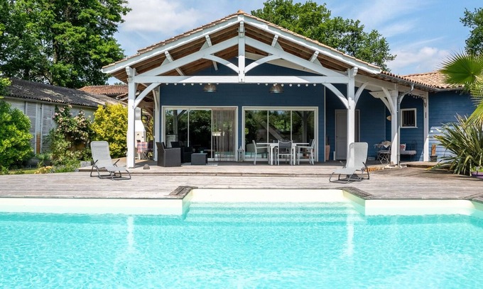 Cantenac House | Between vineyards, lake and ocean 190 m² house with swimming pool ideal for families