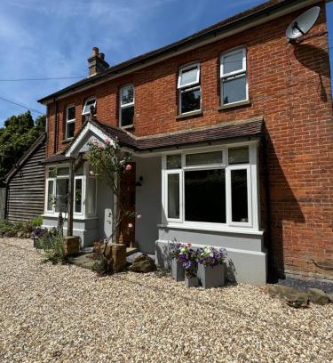 Slinfold House | Beulah Villa