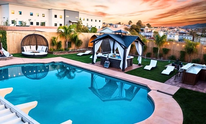 North Las Vegas Apartment | Big Compound | Pool + Hot Tub| Game Room|Sleeps 16